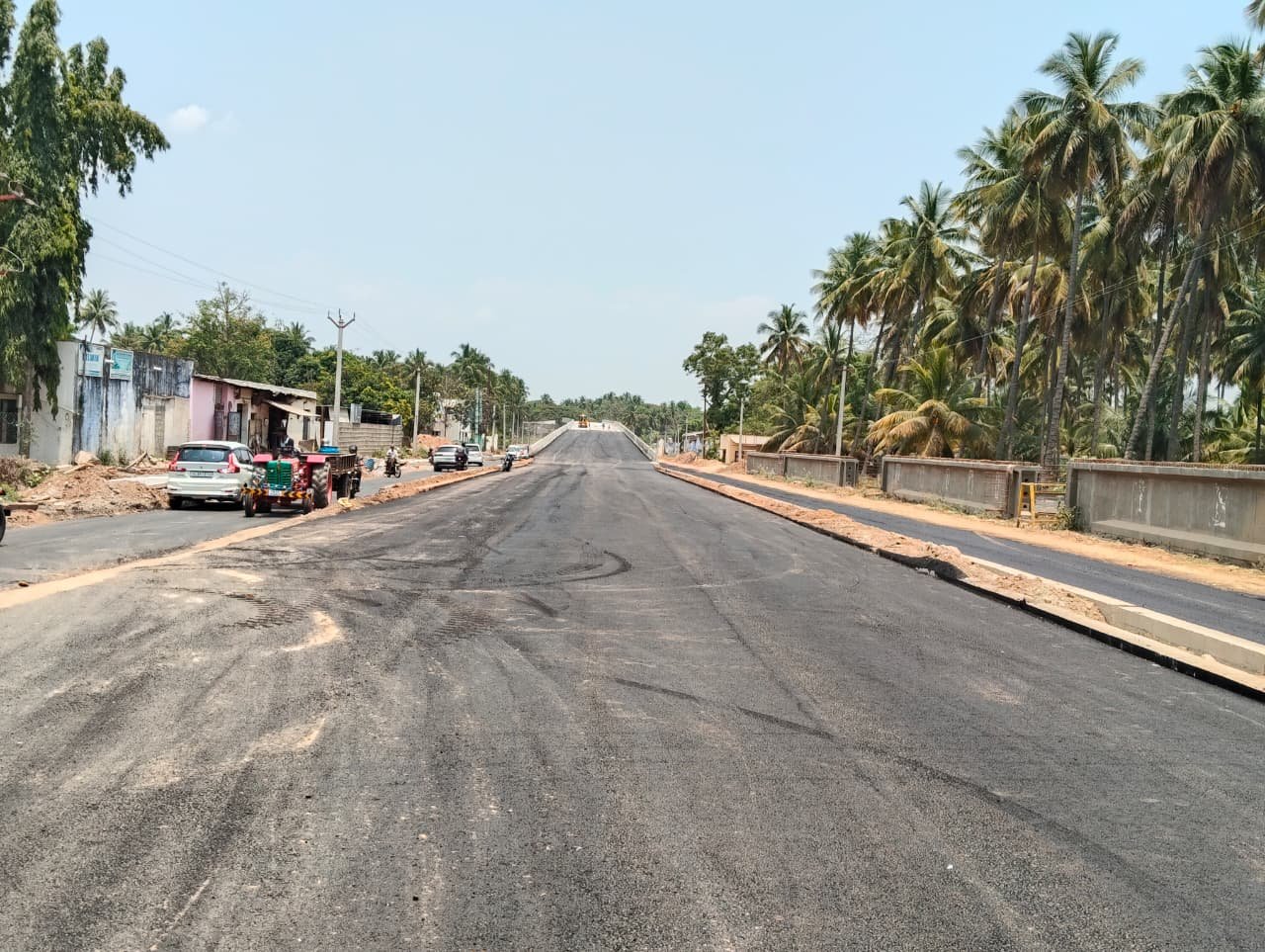 Construction of ROB at Km. 93/417 (Railway Km. 89/6-7) of NH 49 Extn (New NH No 85) in lieu of LC Madurai – Cochin Road, between Theni – Bodi railway stations under Sethubharatham Project on EPC basis contract | KMC Construction Company, Civil Contractor Theni, Tamil Nadu