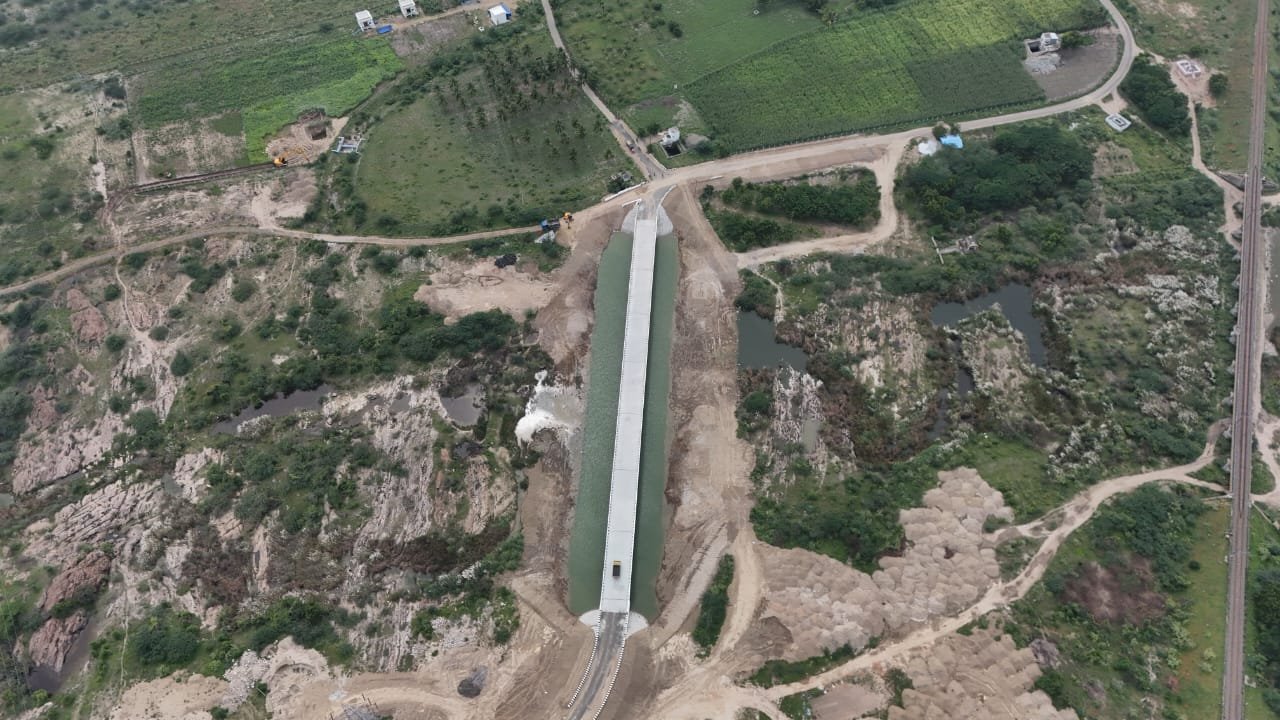 Construction of Bridge across Arjuna river along V. Muthulingapuram to Soorampatti Road in V. Muthulingapuram Panchayat | KMC Construction Company, Civil Contractor Theni, Tamil Nadu