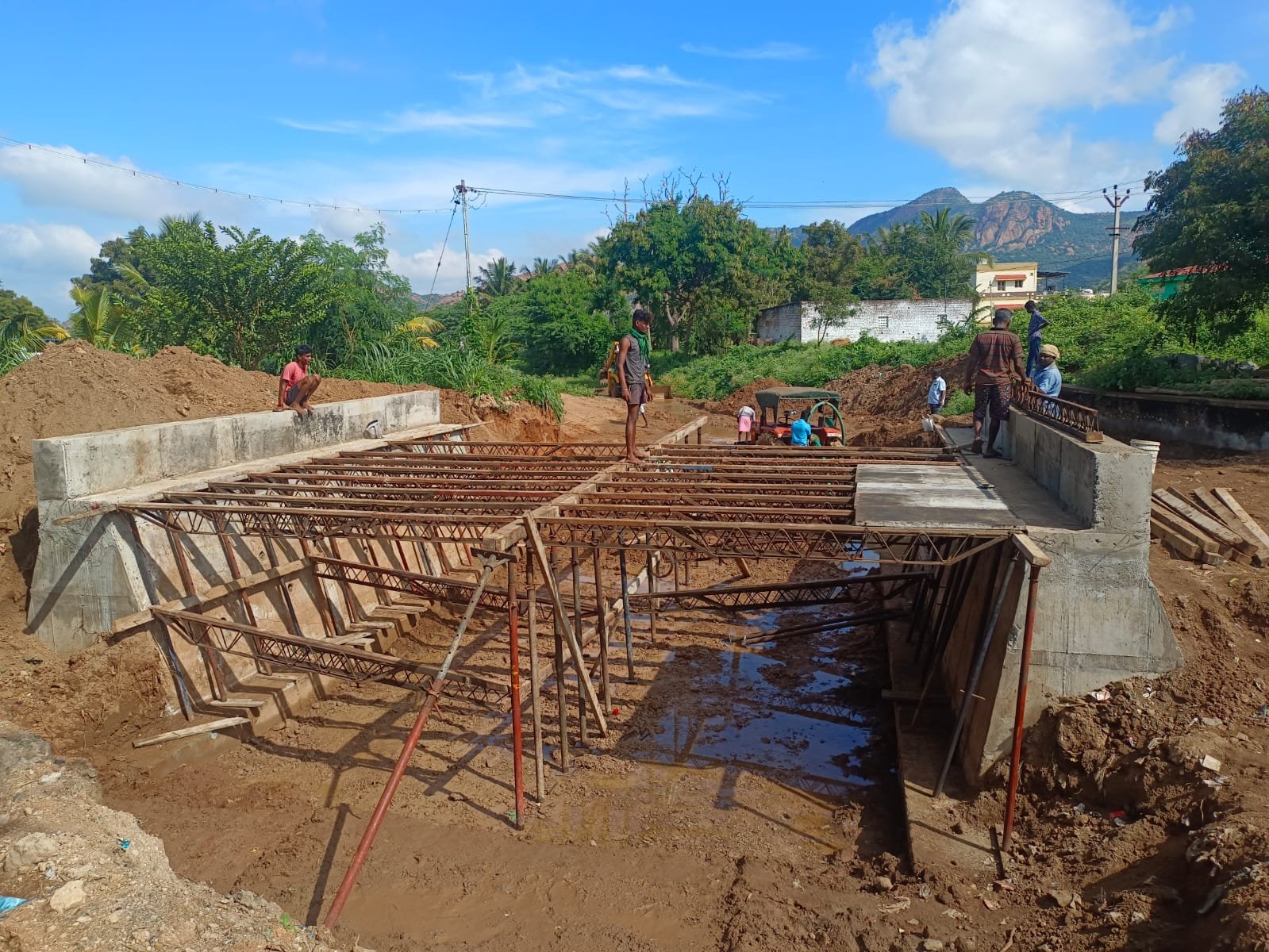 Upgradation of Road T.Bomminayakanpatti - T.Subbulapuram - DRDA | KMC Construction Company, Civil Contractor Theni, Tamil Nadu